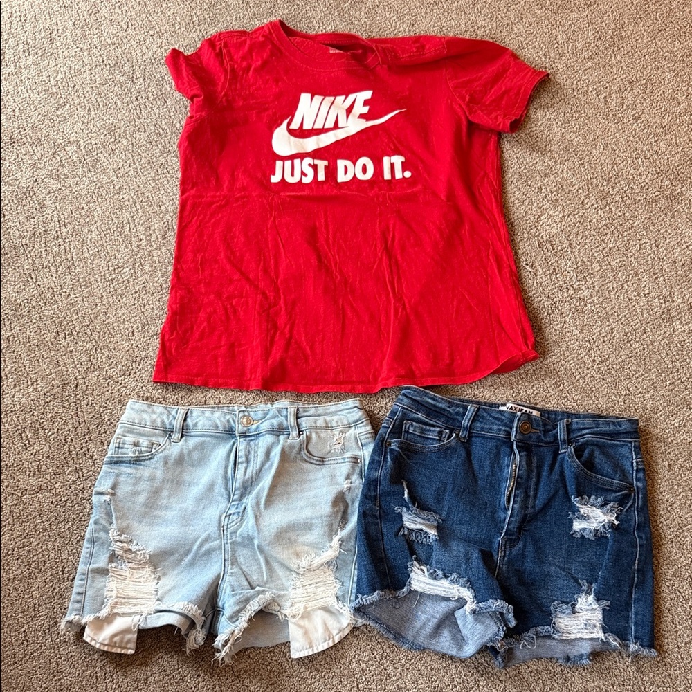 Nike women’s Red Just Do It T-Shirt